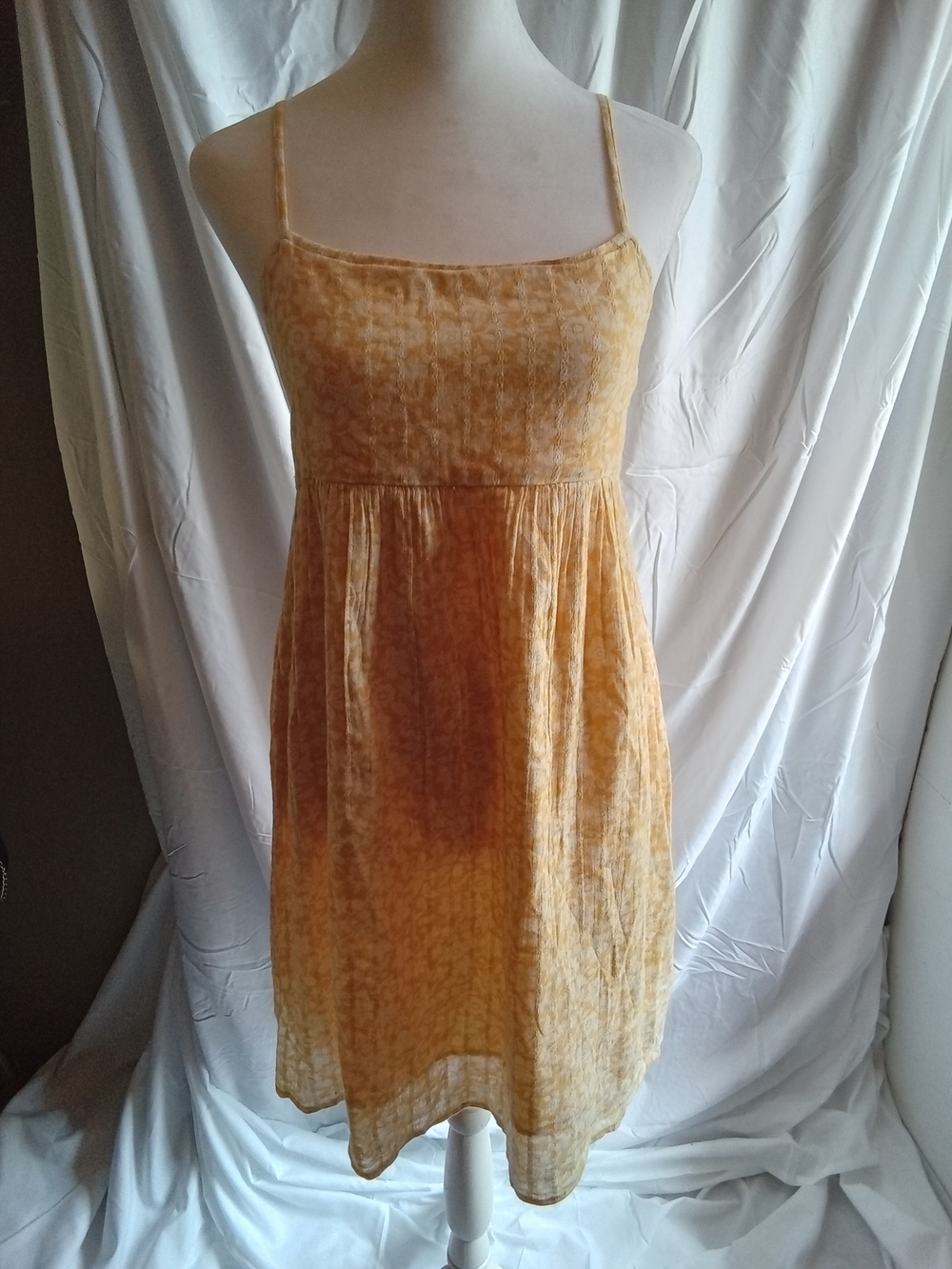 American Eagle Outfitters Yellow/white soft floral Mini Sundress M